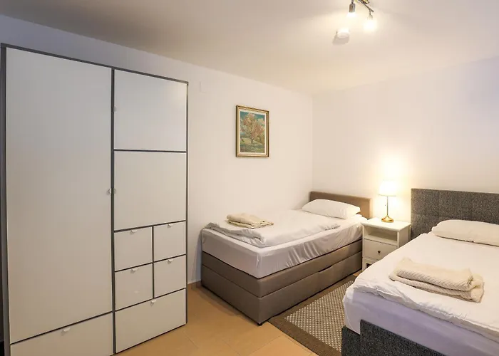 Zentrale Lage Naehe Duesseldorf Airport, Messe Apartmán